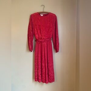 In the mood vintage 80’s dress cocktail valentine pleated classy conservative